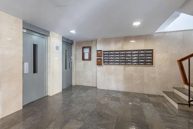 PISO EN CAMINO DE ALFACAR — 28