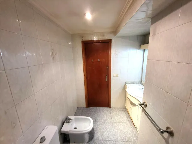 Piso de 3 habitaciones para actualizar en Ibi - SIN ASCENSOR — 9
