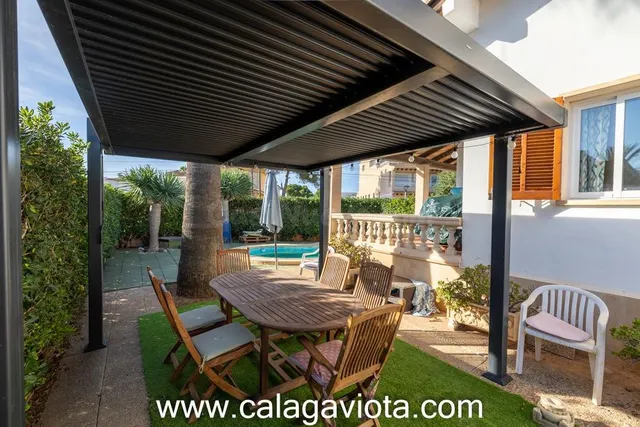 Amplio chalet con piscina - foto 3