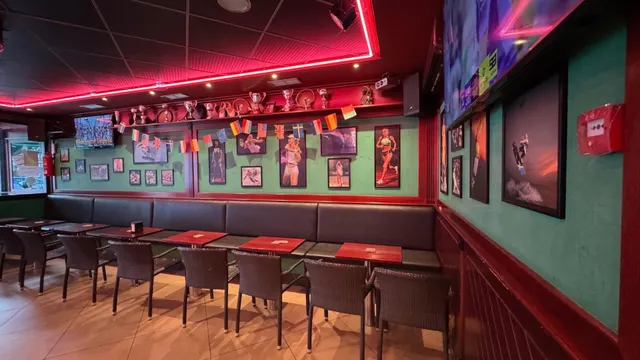 Negocio en funcionamiento en la zona inglesa Benidorm! www.euroloix.com — 8