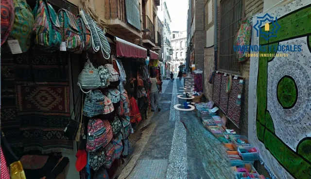REBAJADO- Traspasamos tetería junto a Plaza Nueva. Zona turística 100%.  Oportunidad única — 4