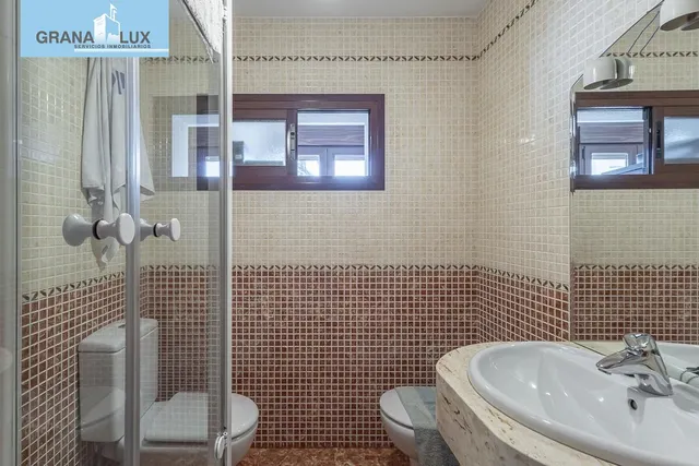 Chalet Exclusivo en Camino Bajo de Huétor — 22