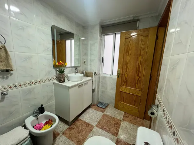 ¡Piso de 147 m2 con gran terraza, ascensor y 4 habitaciones! — 12