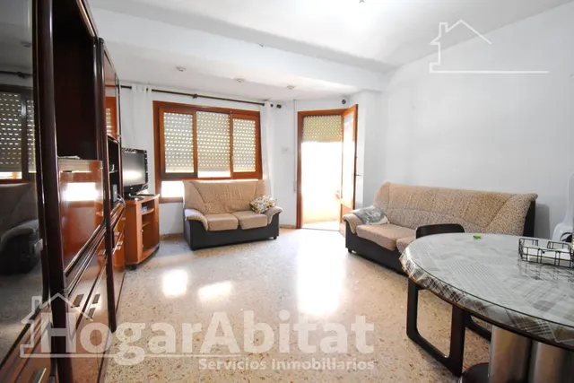 ¡Oportunidad! Amplio, luminoso y exterior con ascensor y balcón, en excelente ubicación — 30