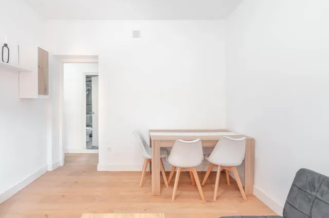 Bajo reformado con terraza privada de 30 m2 orientada al sur en Avilés — 10
