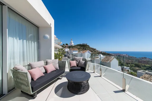 Ático dúplex con vista al mar en Benalmádena - Reserva del H