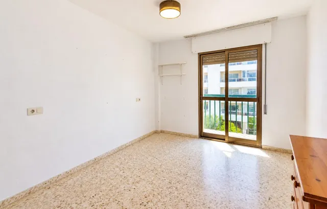 Piso de 3 dormitorios con terraza en Fuengirola — 14