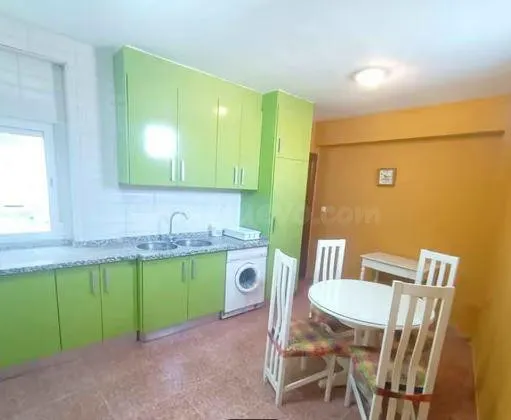 SE ALQUILA PISO PARA ESTUDIANTES - foto 4