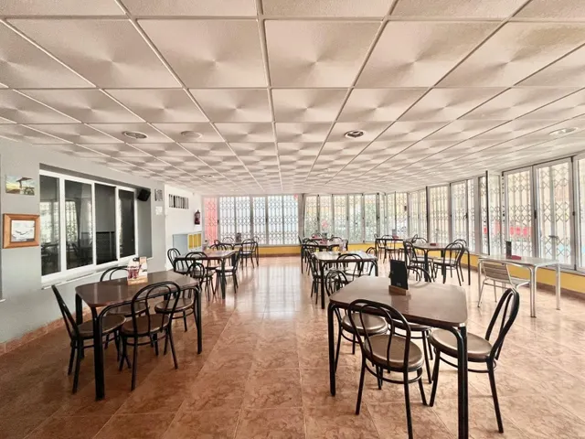 Local comercial 300m² en venta - Cabo cervera — 2
