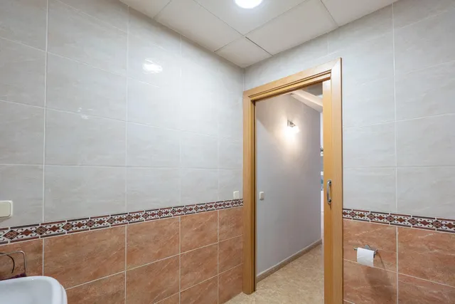 Ático dúplex impecable, con ascensor, muy luminoso y listo para entrar a vivir en Deltebre — 12