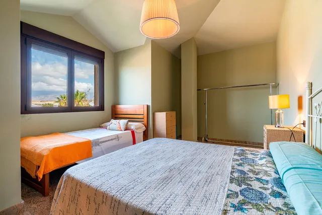 Exclusivo Chalet Independiente en Almerimar: Elegancia, Amplitud, Privacidad, Gran Parcela, Excelentes Calidades y Acabados de Lujo — 36