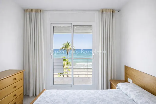 Casa exclusiva delante del Mar en Prat de Vilanova — 27