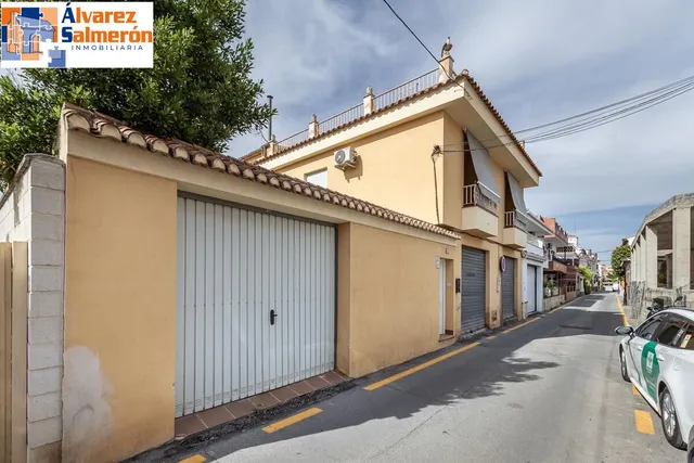 CHALET ADOSADO EN OGIJARES ( GRANADA) — 46