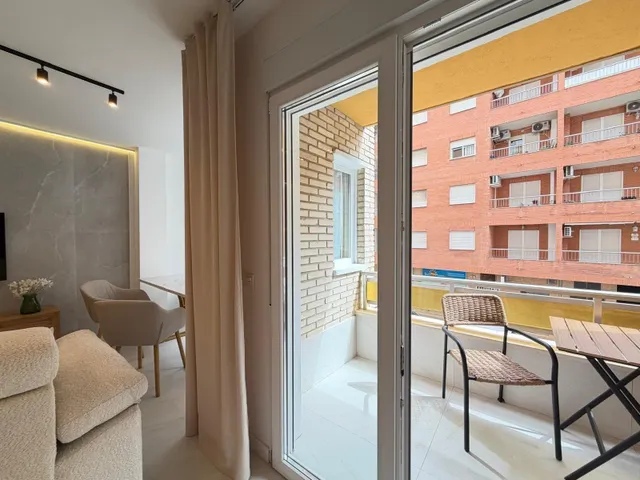 PRECIOSA VIVIENDA TOTALMENTE REFORMADA, IDEAL PARA VIVIR TODO EL AÑO O COMO INVERSION — 24