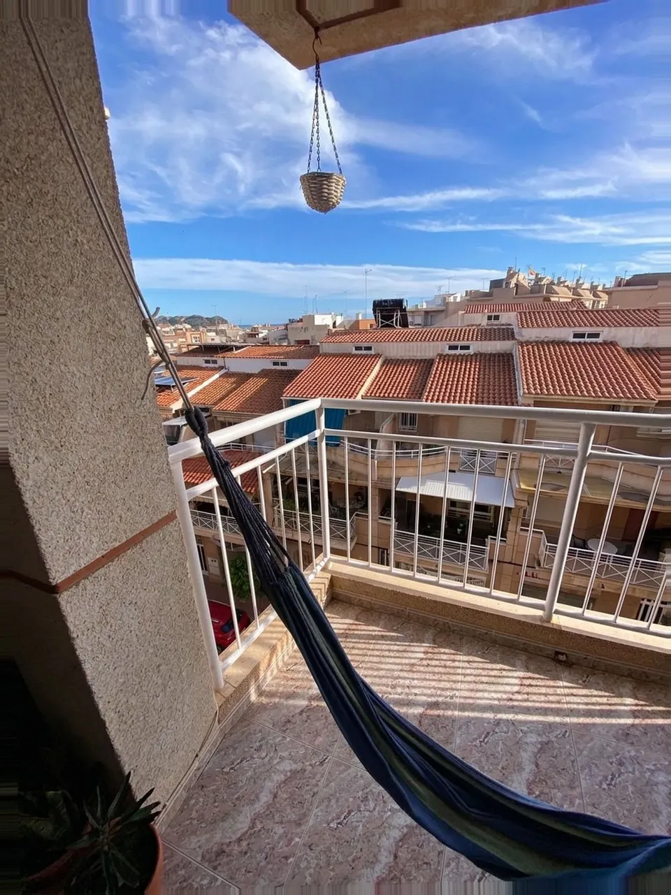 Piso de 4 dormitorios con garaje en el centro de Águilas · 200.000 €
