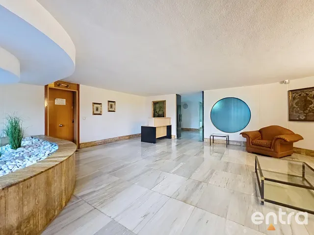 Oficina en venta en Avenida de Maisonnave — 11