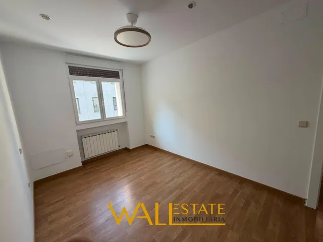 Espectacular piso de 3 dormitorios con balcón en pleno centro — 40