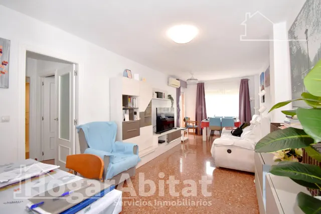 Confort y luminosidad en este piso exterior con garaje y asc