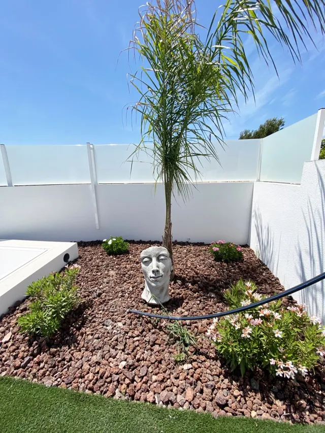 CHALET DE DISEÑO INDEPENDIENTE CON PISCINA — 22