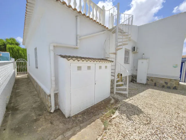 Villa 3 habitaciones 230m² en venta - Centro — 39