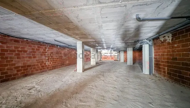Local comercial 950m² en venta - Calpe