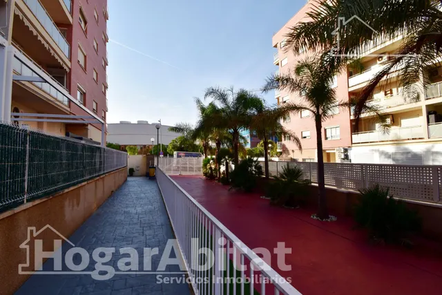 Luz, amplitud y confort familiar en este exclusivo piso esquinero en residencial con piscina, garaje y trastero — 46