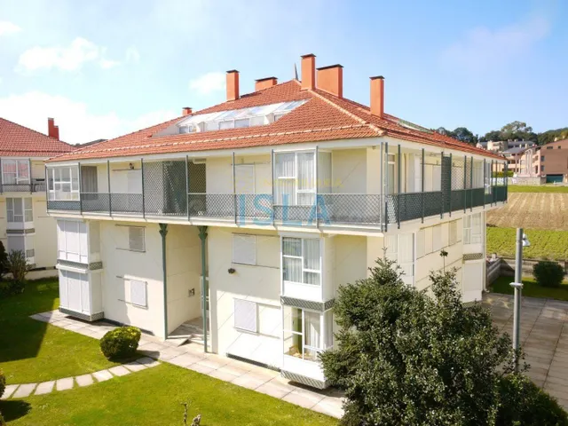 APARTAMENTO EN ISLA, A 150 M DE LA PLAYA Y CON GARAJE