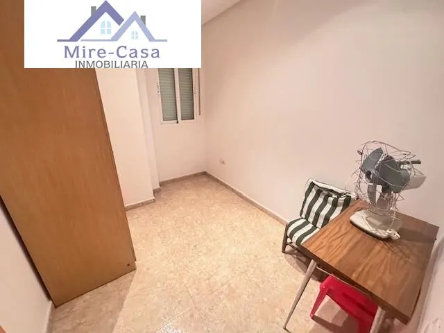 SE VENDE PISO NUEVO EN PLAZA MADRID — 7