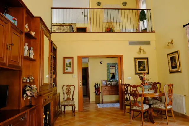 ¡¡ Estupendo chalet de 495 m2. construidos en una parcela de 1.000 m2. vallada, dentro del perímetro de una finca de 9.480 m2. !! — 19