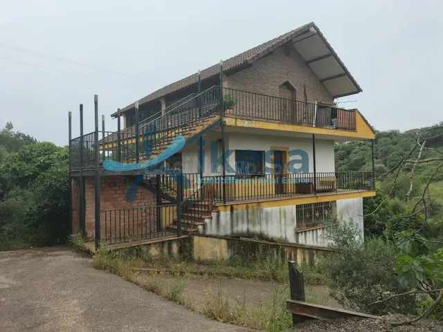 Venta de Chalet con parcela independiente sin posesión (no v - foto 3