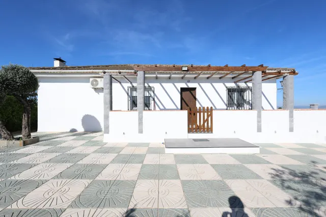 Casa reformada con piscina en parcela de 2.500 m2 (urbano y rústico) — 14