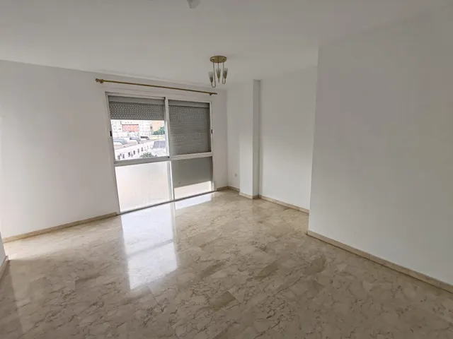 Piso sin amueblar y con garaje opcional — 16