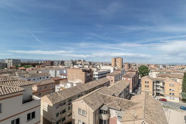 Calle Diamantino García — 15