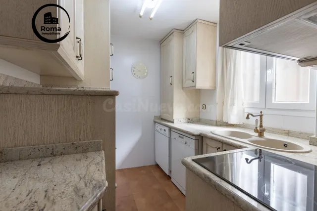 OPORTUNIDAD DE VENTA DE PISO EN ZONA ANCHA DE CAPUCHINOS