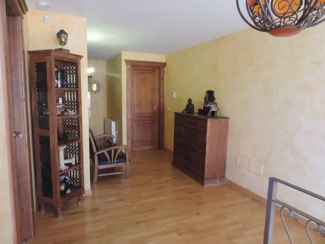 chalet en zona del colegio elians — 47