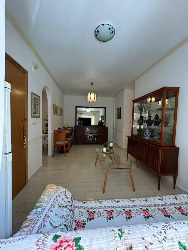 Apartamento cerca del mar, Alicante, Torrevieja. 2 habitaciones, 73 m2, 200 metros del mar — 14