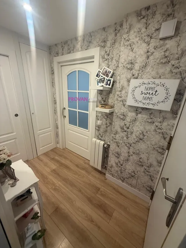 TRIPLEX REFORMADO EN FRESNOS CON PATIO, 3 DORMITORIOS, 3 BAÑ - foto 2