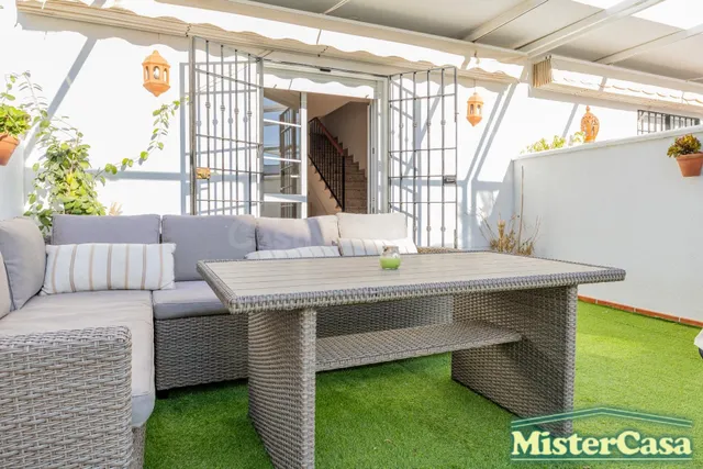 Exclusiva !!casa adosada en esquina con patio privado, piscina y aparcamiento propio en costa ballena, Rota — 3