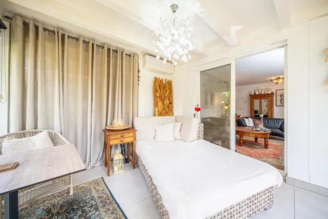 Planta baja totalmente reformada con jardín privado, sauna, piscina comunitaria y parking en Sa Coma — 26