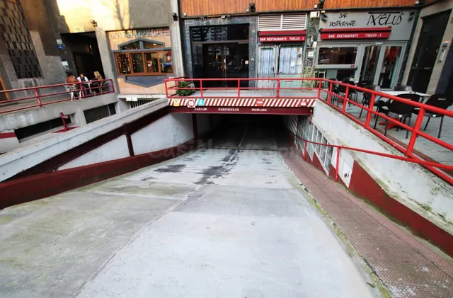 Se Vende Parcela de Garaje en Zona Sabino Arana - foto 2