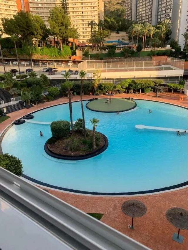 Apartamento Moderno en Rincón de Loix, Benidorm - €850/mes - foto 4