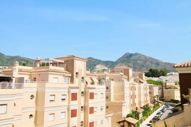ÁTICO EN LO ALTO DE TORREQUEBRADA, VISTAS AL MAR Y MONTAÑA — 32