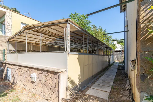 Casa/Chalet independiente de estilo rústico, en Bon Relax, Sant Pere Pescador, a 1Km del mar. — 48