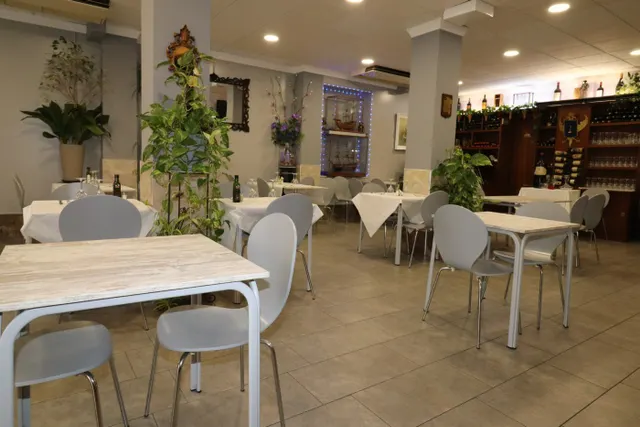 Local comercial 400m² en venta - Playa del cura — 6