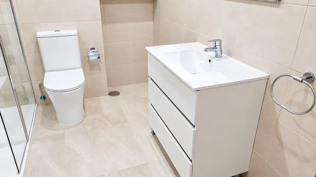 ¡Atención Inversores! Se vende piso alquilado de 3 Dormitorios en La Florida, Alicante — 14
