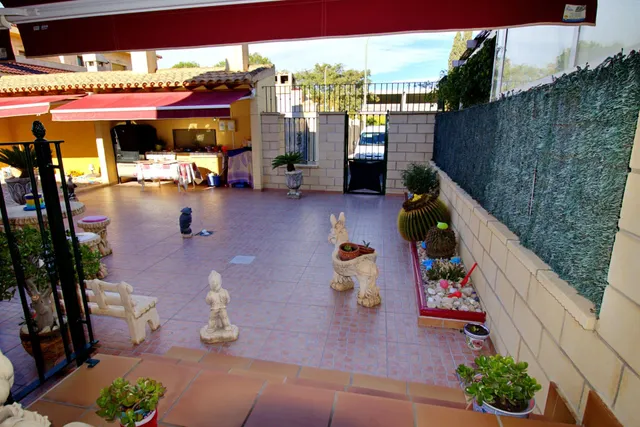 MAGNIFICO BUNGALOW — 9