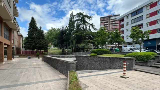 Garaje 16m² en venta - Centro
