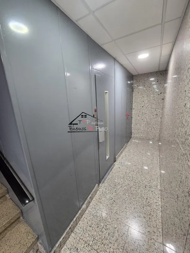 Elegante piso reformado en Pedro Maria Ric, Zaragoza — 8
