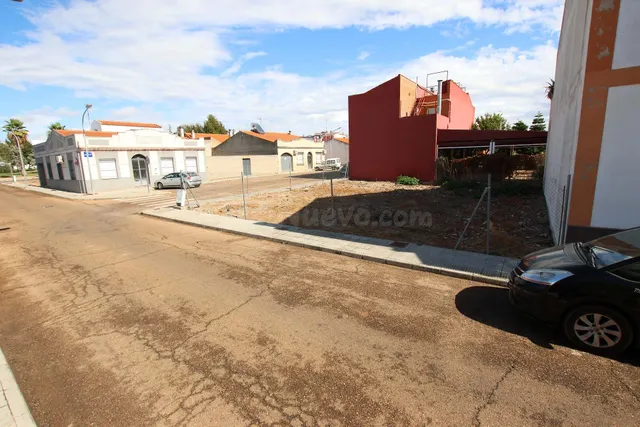 Solar urbano en Montijo - foto 5