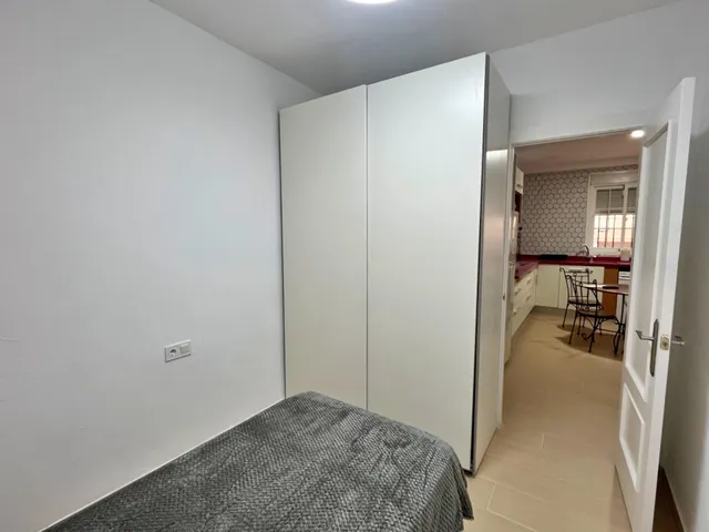 Piso totalmente reformado de 3 dormitorios en Málaga capital – Alquiler de temporada hasta julio — 15